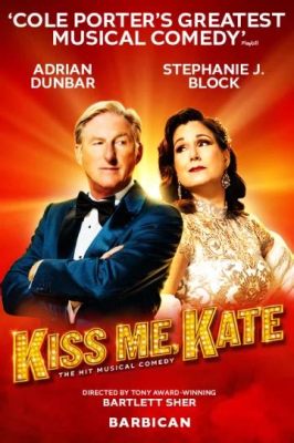  Kiss Me Kate - İsteksiz Bir Aşkın Ateşli Dansı ve Gizemli Bir Miras!