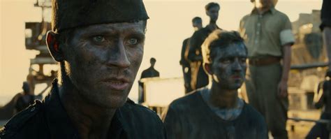  Unbroken:  Bir Kaşifin Mısır Çöllerindeki Epik Yolculuğu!